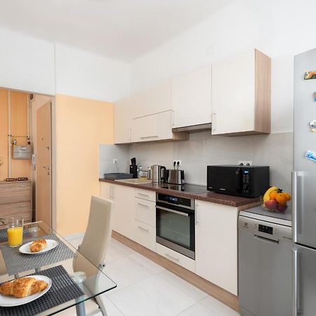 Budapest Deluxe Apartman With Free Parking Place Exteriör bild