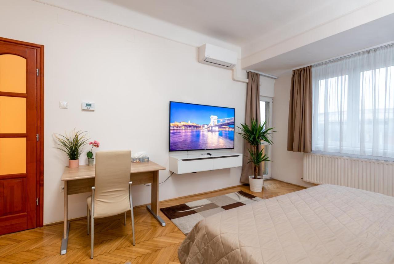 Budapest Deluxe Apartman With Free Parking Place Exteriör bild